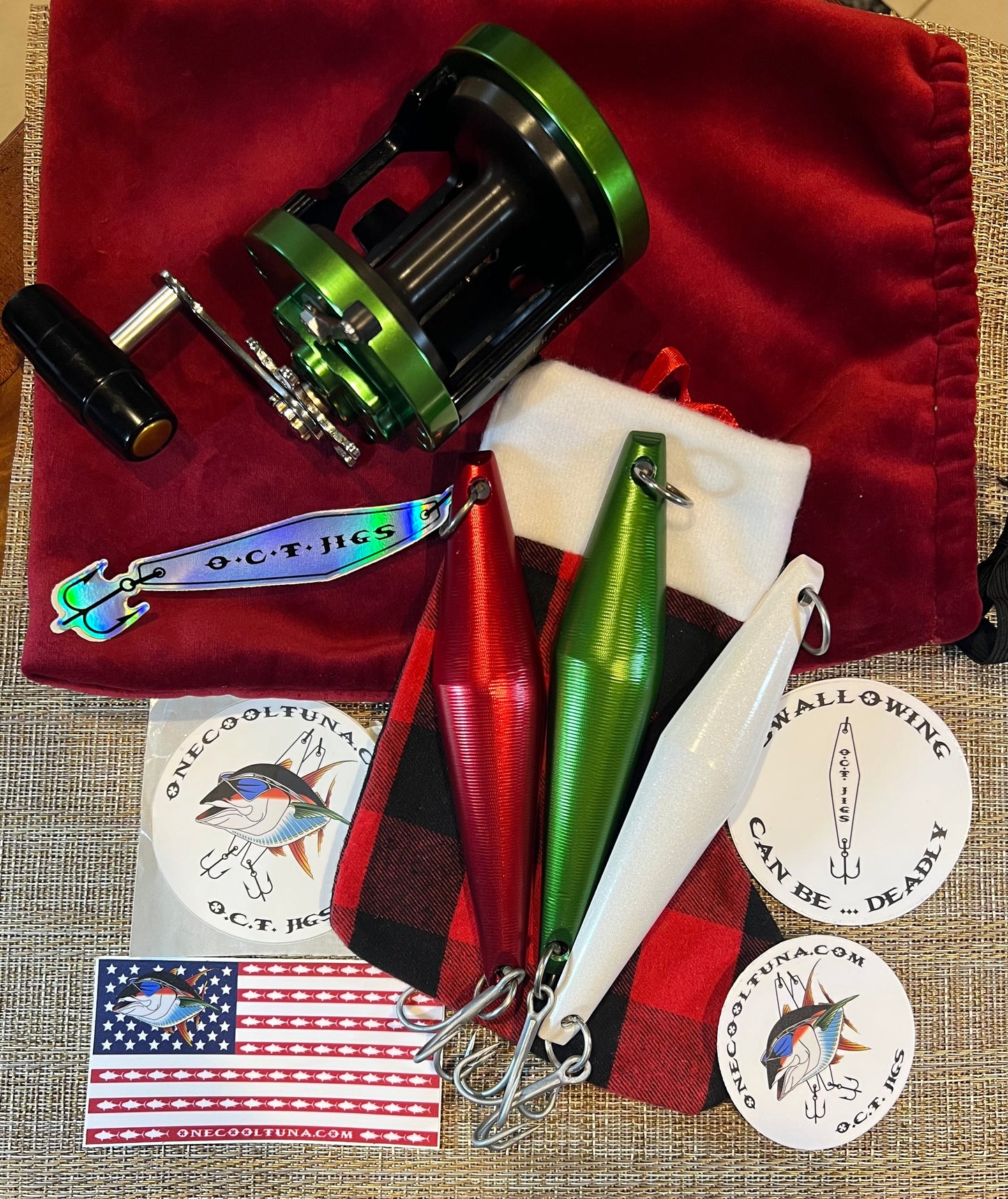 OCT-10 CHRISTMAS STOCKING STUFFER GIFT SET 15% OFF DEAL